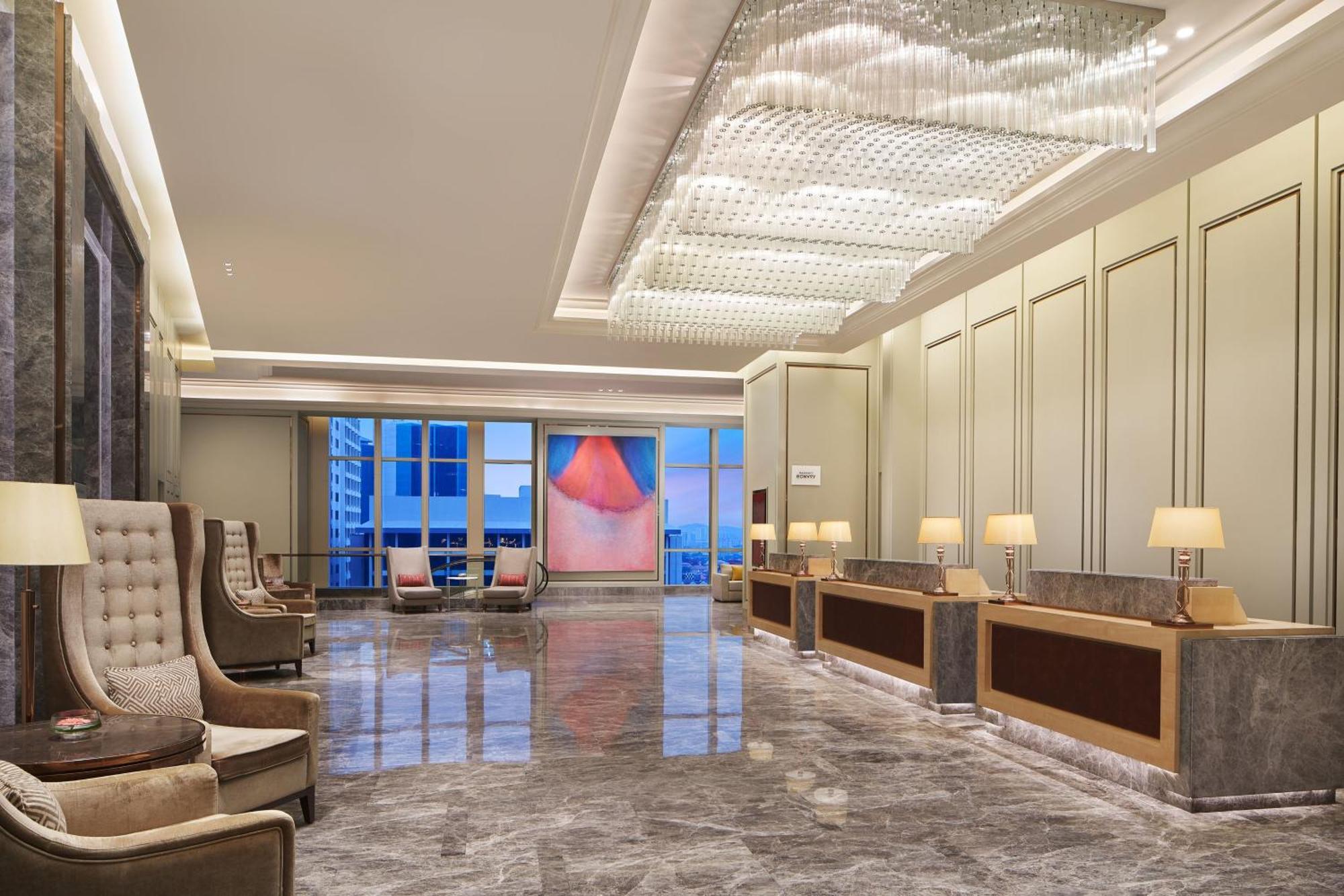 Sheraton Petaling Jaya Hotel Dış mekan fotoğraf Lobby