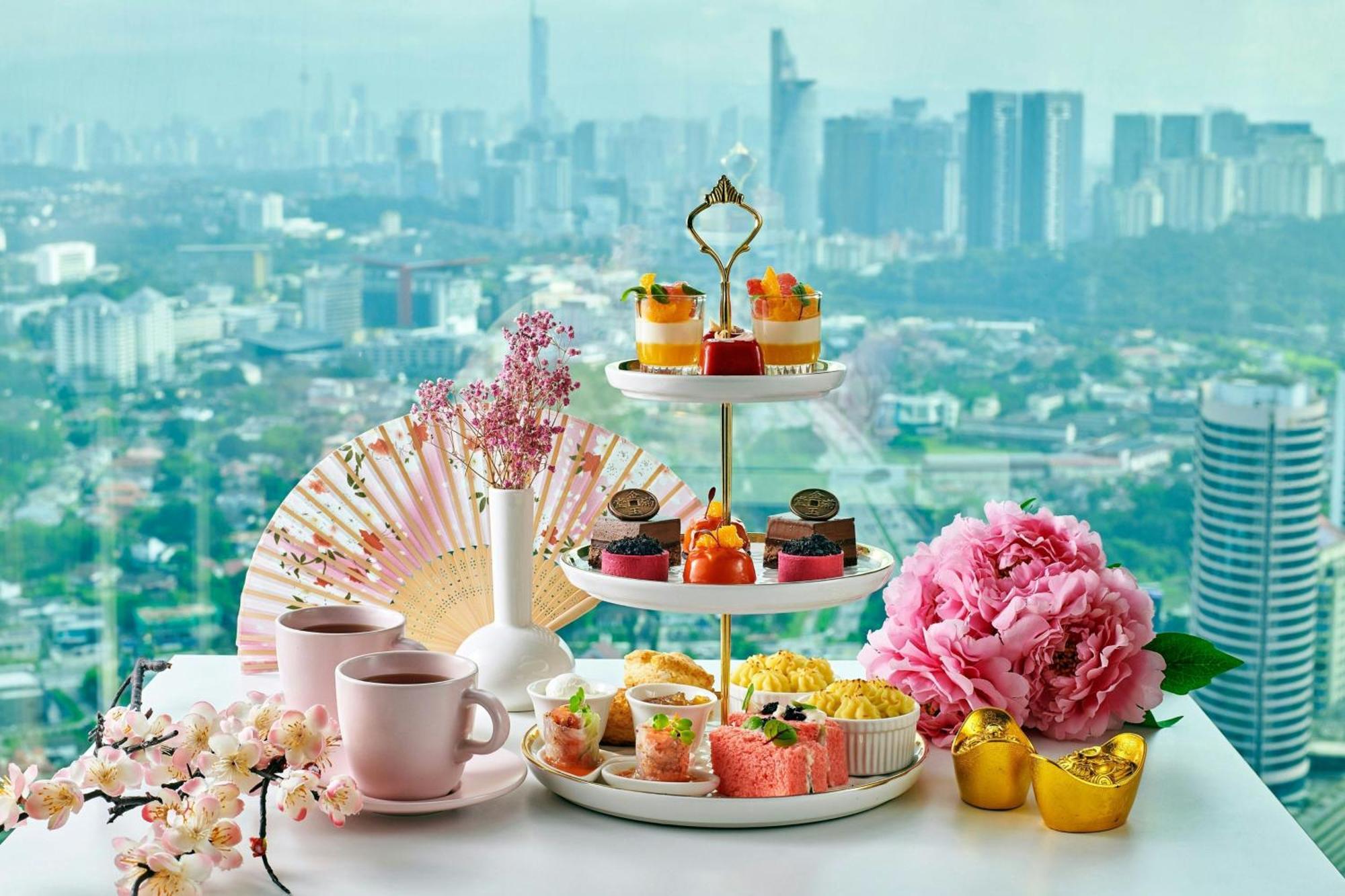 Sheraton Petaling Jaya Hotel Dış mekan fotoğraf Afternoon tea at the Shangri-La Kuala Lumpur